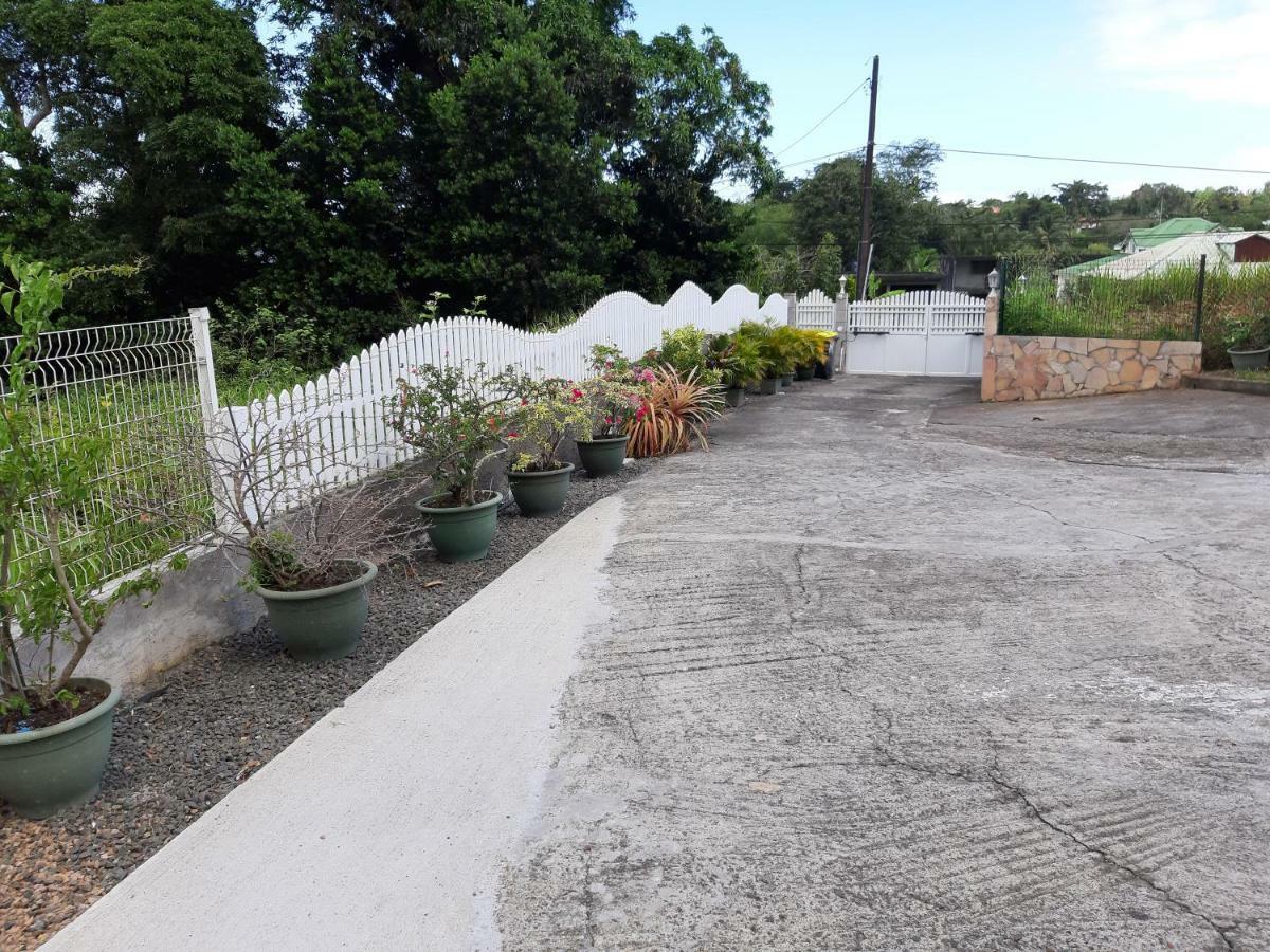 Maison Du Bien Etre Baie Mahault Ngoại thất bức ảnh